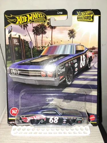 Hot wheels Premium '69 Ford Torino Talladega série boulevard Lacrado