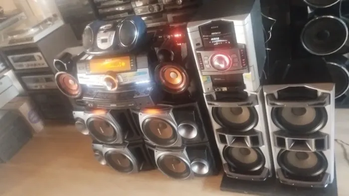 Vendo som Sony zux9 funcionando rádio e auxiliar acompanha aparelho com Bluetooth 