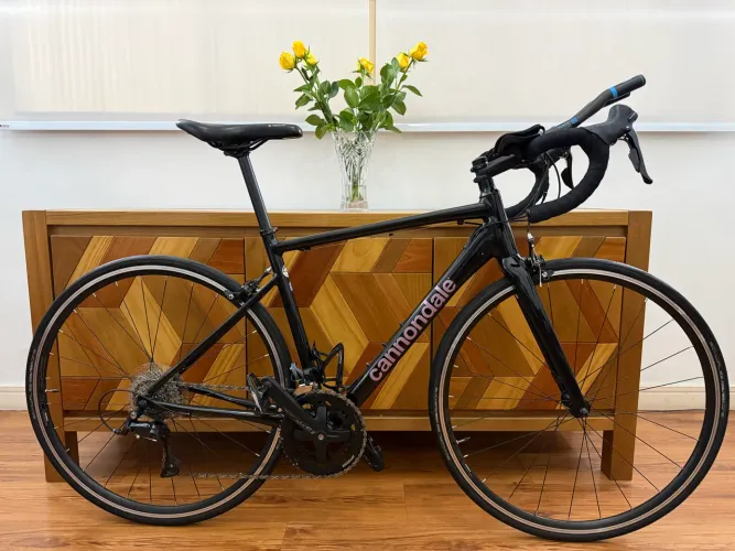 Bicicleta Cannondale SPEED muito nova - Bike Road Estrada