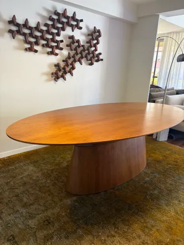 Mesa de jantar oval 2,40 por 1,20 