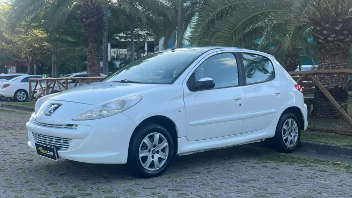 Peugeot 207 XR 1.4 Flex 8V 5P 2013