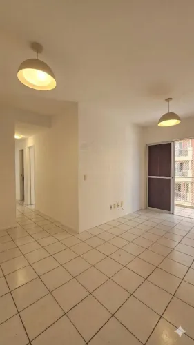 Apartamento à Venda nas margens da Av. Raul Lopes - Imóvel com 03 Quartos (02 Suítes)