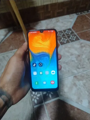 Celular pra vender logo