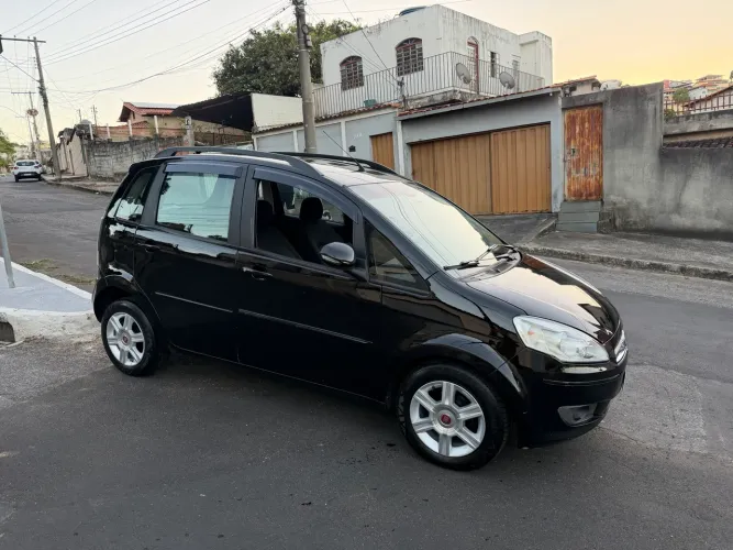 Fiat Idea Attractive 1.4 Fire Flex 8V 5P 2014