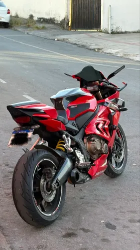 Honda cbr 650r