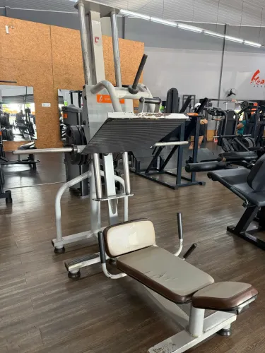 Leg press - Equipamentos de academia