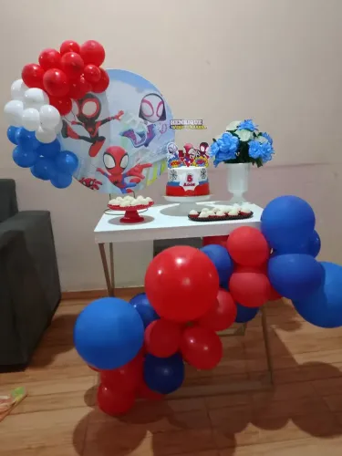 Festa na Mesa vários temas disponíveis.