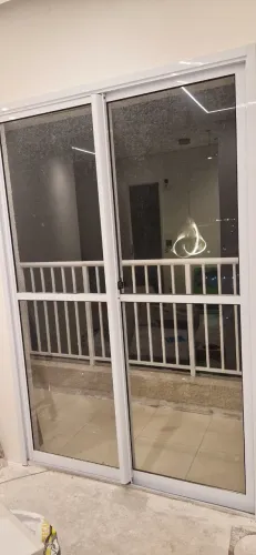 Porta Sacada 2 Folhas Alumínio Branco