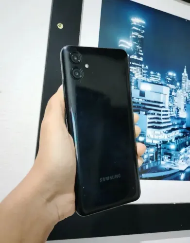 Samsung a04e
