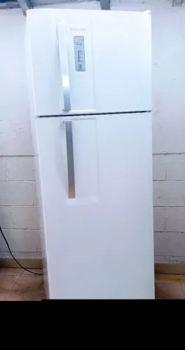 Geladeira Frost Free Electrolux 400 L