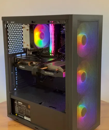 PC GAMER RYZEN 5 5500 + RX 6600