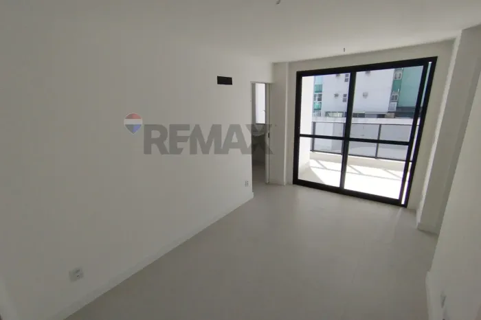 Apartamento de 2 quartos, 2 banheiros, 1 suite, 1 vaga de garagem, para locação em Barro V