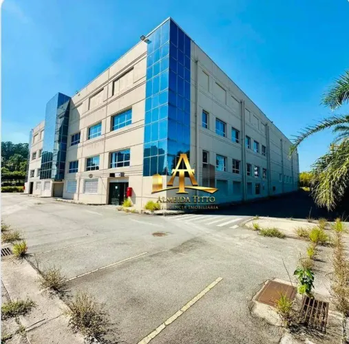 Galpão para alugar, 3600 m² por R$ 200.000/mês - Chácara da Lagoa - Itapecerica da Serra/S