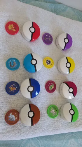 Kit 08 Pokebolas com fichas