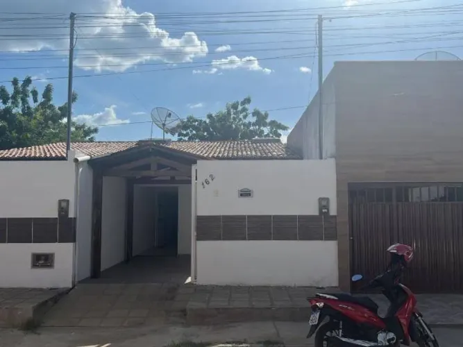Casa 96 m² - Monte Castelo - Patos - PB