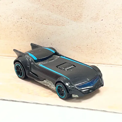 Lote com 5 hot Wheels Batman