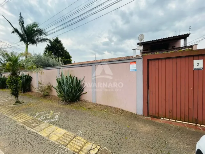 Casa em Uvaranas
