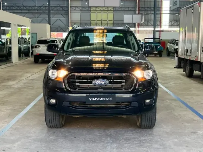Ford Ranger Black 2.2 4X2 CD Diesel AUT 2023
