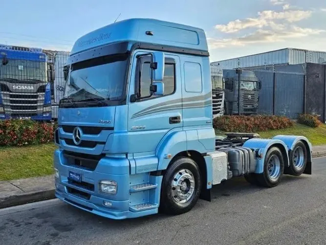 Mb Axor 2544 6x2 Ano 2020 Teto Alto Automático único dono Plano de Manutenção Baixo Km 