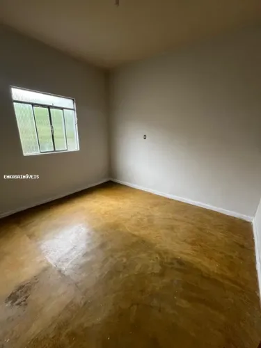Casa para Locação em Belo Horizonte, Araguaia, 2 dormitórios, 1 banheiro