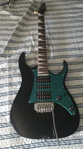 Guitarra ibanez Gio 