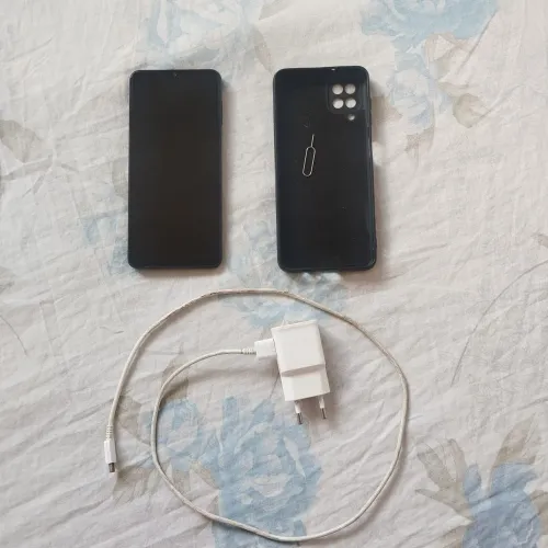 Vende se Samsung M12