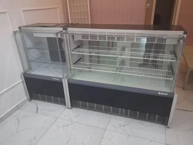 Vitrines gelopar