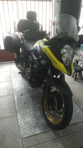 SUZUKI VESTRON 650 2022 OPORTUNIDADE!!!