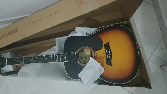 Violão novíssimo