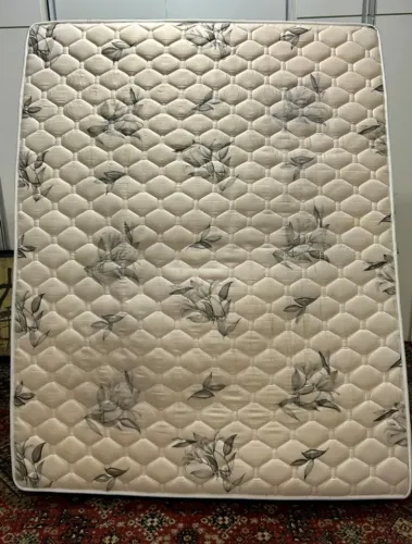 COLCHÃO QUEEN SIZE