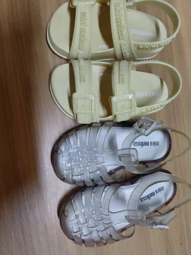 Mini Melissas tamanho 20/21l