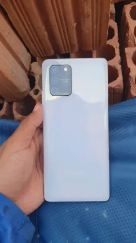 Galaxy S10 lite