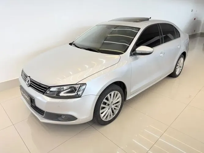 Volkswagen Jetta Highline 2.0 TSI 16V 4P Tiptronic 2013