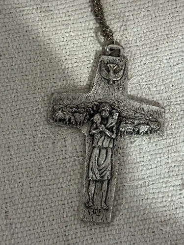 Autêntica Cruz Peitoral Vedele Papa Francisco - Crucifixo - Abençoado pelo Papa