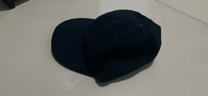 Boné Básico Preto/Aba Curva
