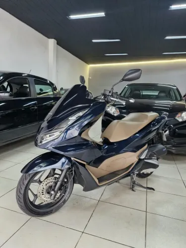 Honda PCX 160 DLX 2025