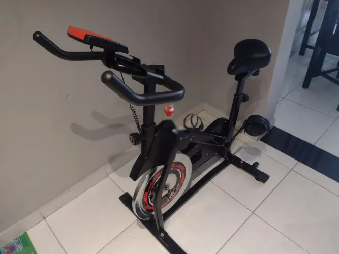 Bicicleta Ergométrica suporta até 120kg com garantia