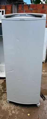 Vendo essa geladeira Consul Frost Free gelo