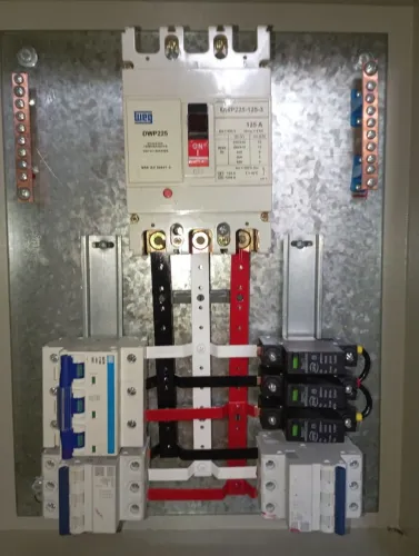 Quadro elétrico trifásico 125A