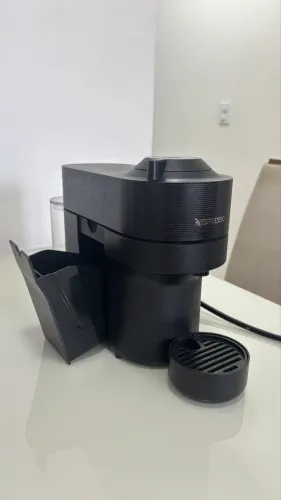 MÁQUINA DE CAFÉ NESPRESSO ELÉTRICA VERTUO 