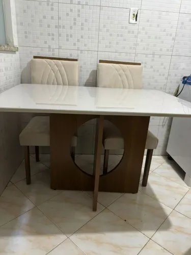 Mesa de jantar Lorena ?