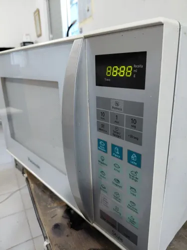 Vendo Micro-ondas Panasonic 30 litros