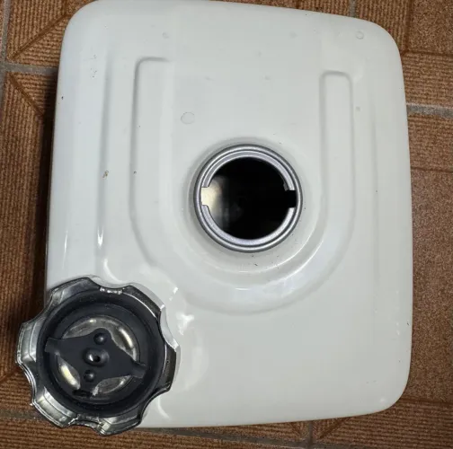 Tanque de combustível Honda GX390 - usado 