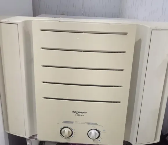 VENDO AR-CONDICIONADO