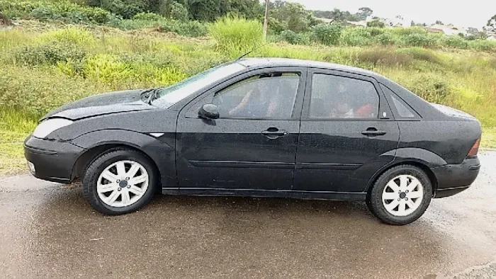Ford Focus Ghia 2.0 16v/ 2.0 16V Flex 5P AUT 2004