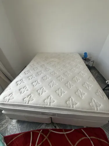 Cama Queen Umaflex Itália
