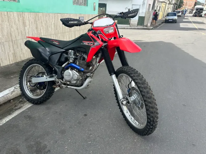 CRF 230 ano 2014 extra