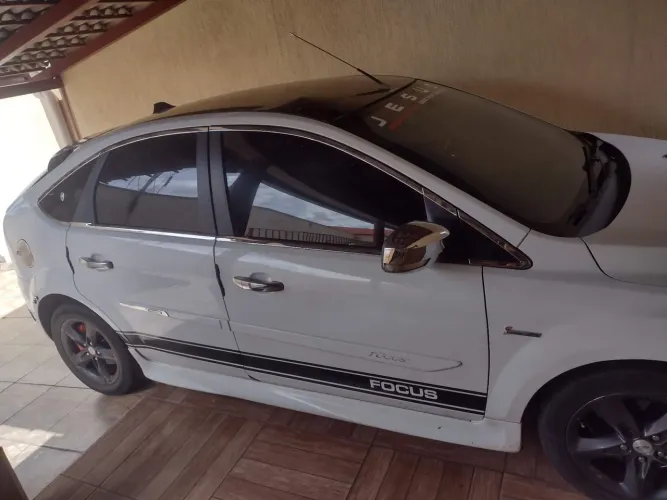 Ford Focus Sedan 1.6/1.6 Flex 8v/16v 4P Mec. 2012