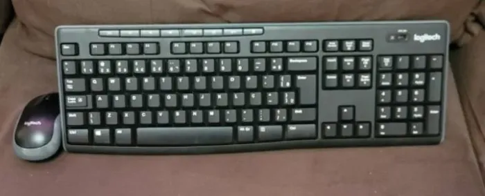 Teclado e mouse sem fio Logitech K270