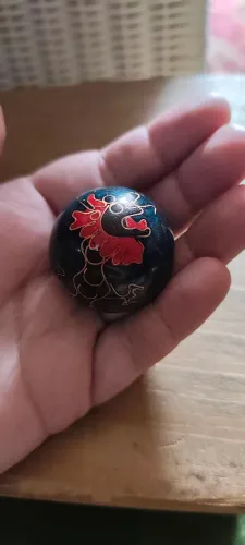 Sino Decorativo Chinês em Formato de Bola com Dragão